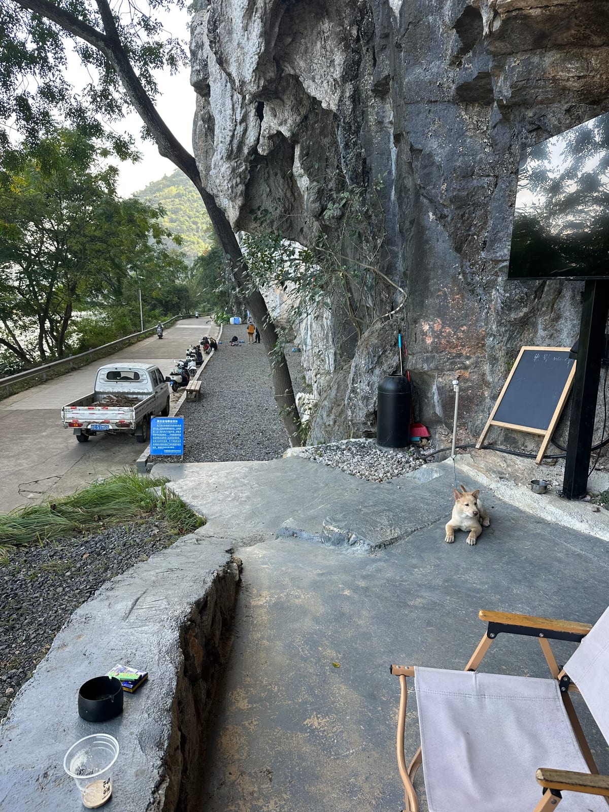 The cafe at the base of Riverside crag in Yangshuo, China